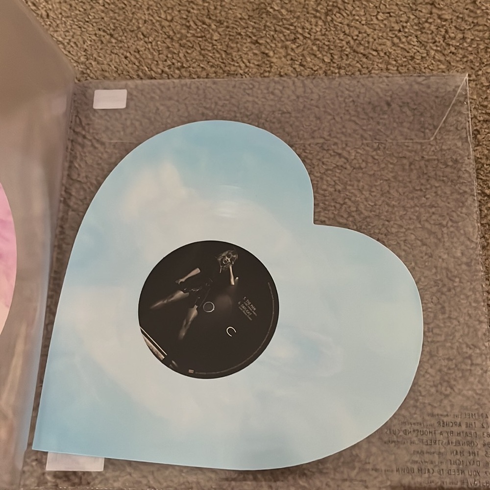 RARE Limited edition taylor swift live from Paris vinyl!